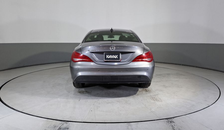Mercedes Benz Clase Cla 1.6 CLA 200 CGI SPORT AT Coupe 2014