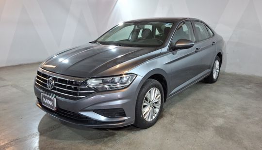 Volkswagen • Jetta