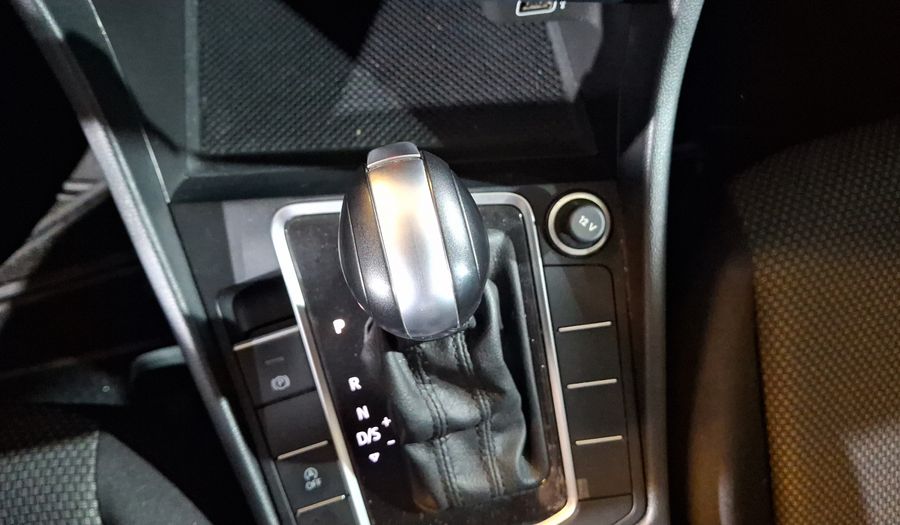 Volkswagen Jetta 1.4 COMFORTLINE AUTO Sedan 2019