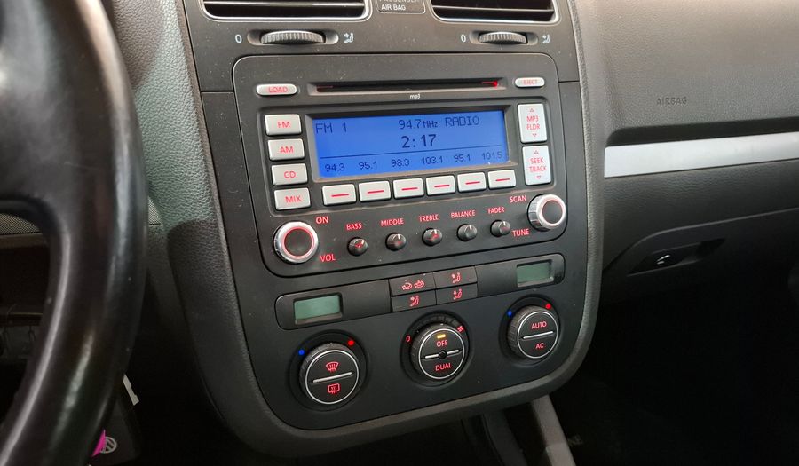 Volkswagen Vento 2.5 ADVANCE TIPTRONIC Sedan 2008