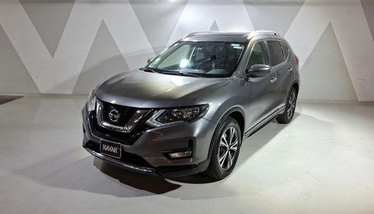 Nissan • X-Trail