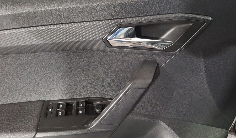 Seat Ibiza 1.6 STYLE URBAN PLUS Hatchback 2018