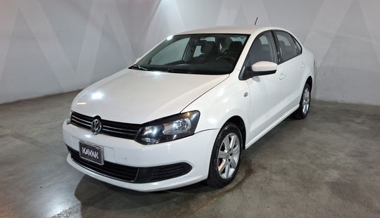 Volkswagen • Vento