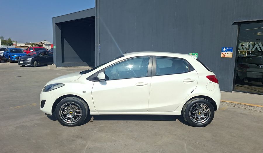 Mazda 2 1.5 V Hatchback 2014