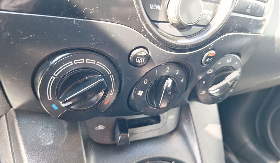 Mazda 2 1.5 V Hatchback 2014