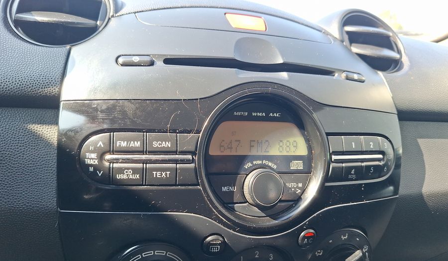 Mazda 2 1.5 V Hatchback 2014