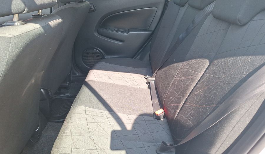 Mazda 2 1.5 V Hatchback 2014