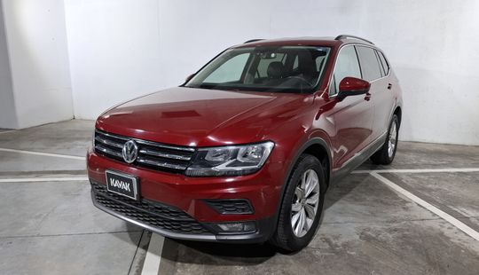 Volkswagen • Tiguan