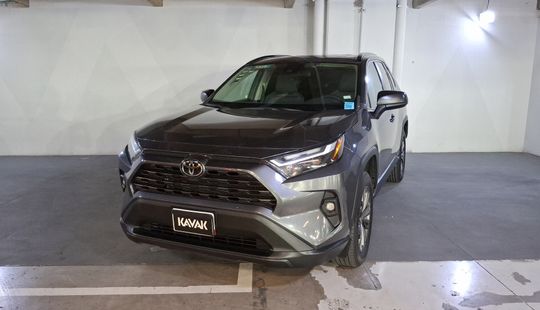 Toyota • RAV4