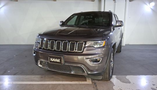 Jeep • Grand Cherokee