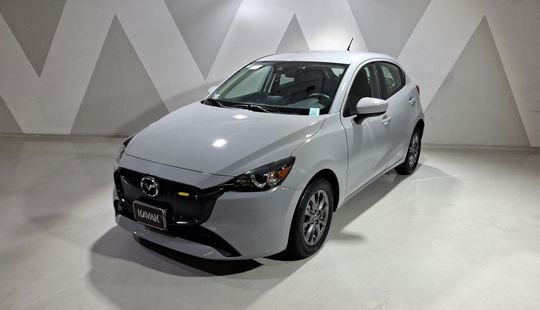Mazda • Mazda 2