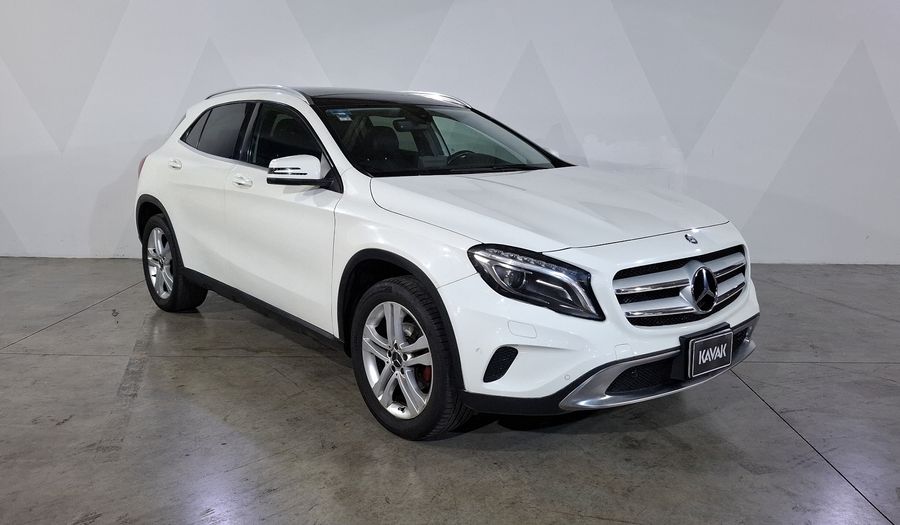 Mercedes Benz Clase Gla 1.6 GLA 200 CGI SPORT Suv 2017