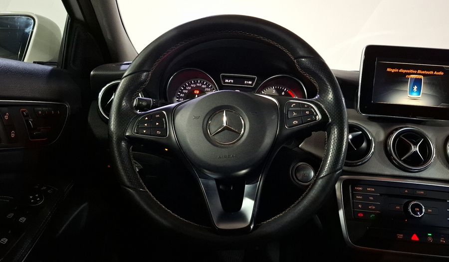Mercedes Benz Clase Gla 1.6 GLA 200 CGI SPORT Suv 2017