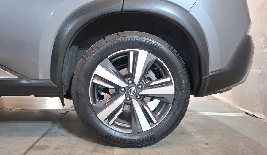 Nissan X-trail 2.5 PLATINUM PLUS 2 ROW CVT Suv 2025