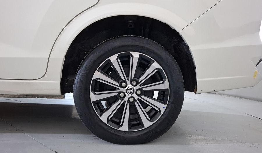 Toyota Avanza 1.5 XLE CVT Minivan 2022