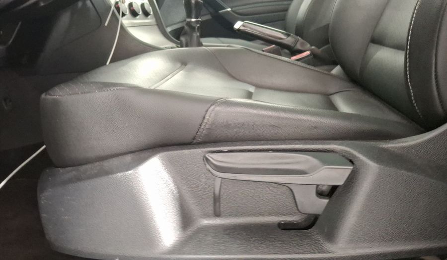 Volkswagen Golf 1.4 COMFORTLINE MT Hatchback 2017