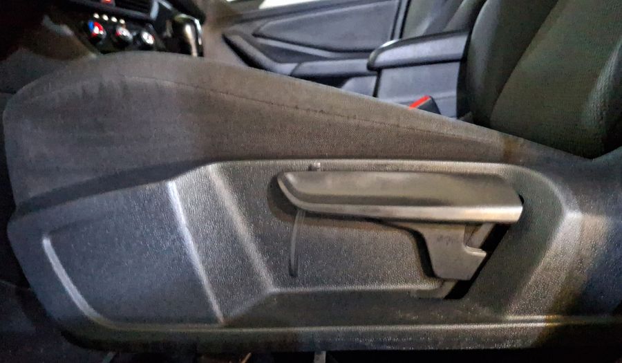 Volkswagen Jetta 1.4 TRENDLINE AUTO Sedan 2020