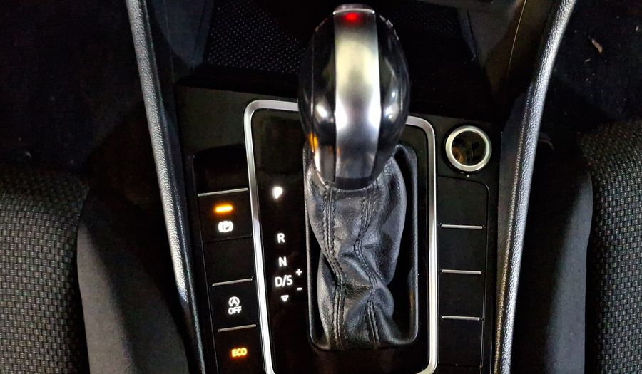 Volkswagen Jetta 1.4 TRENDLINE AUTO Sedan 2020