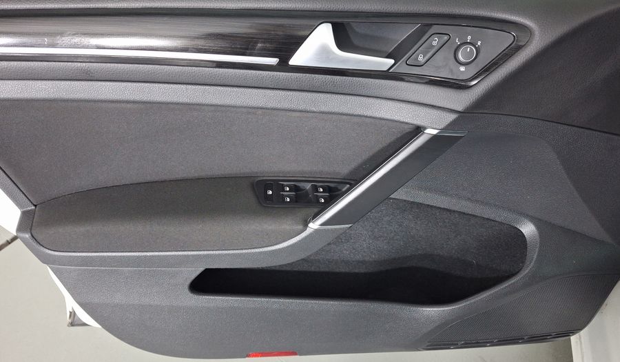 Volkswagen Golf 1.4 HIGHLINE DCT Hatchback 2020