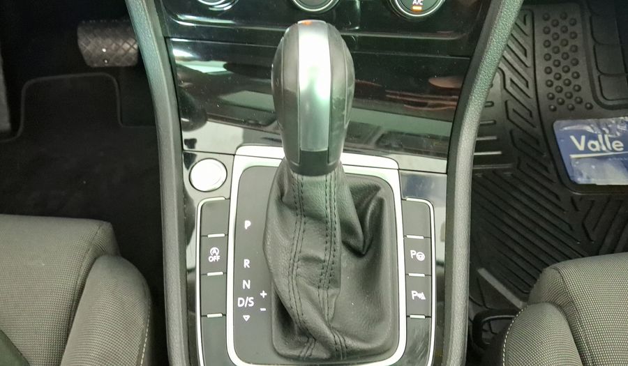 Volkswagen Golf 1.4 HIGHLINE DCT Hatchback 2020