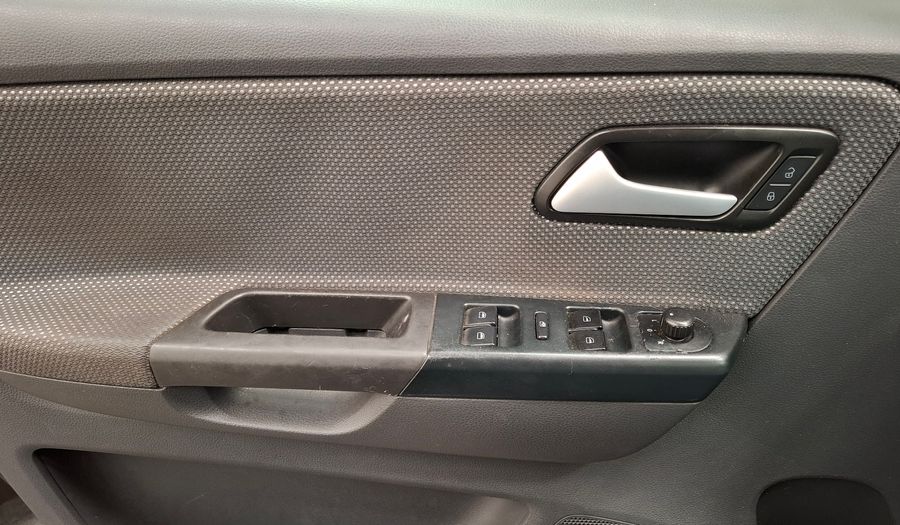 Volkswagen Fox 1.6 HIGHLINE I MOTION Hatchback 2011