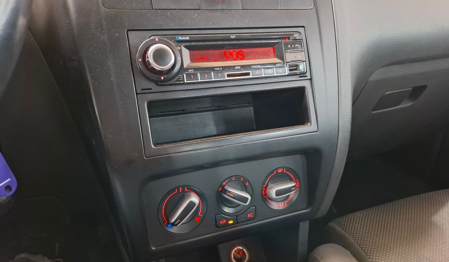 Volkswagen Fox 1.6 HIGHLINE I MOTION Hatchback 2011