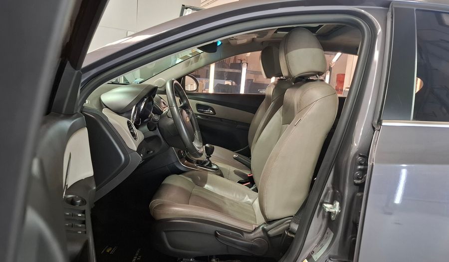 Chevrolet Cruze 1.8 LTZ Sedan 2013