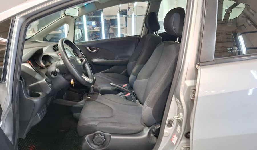 Honda Fit 1.4 LX-L MT Hatchback 2010