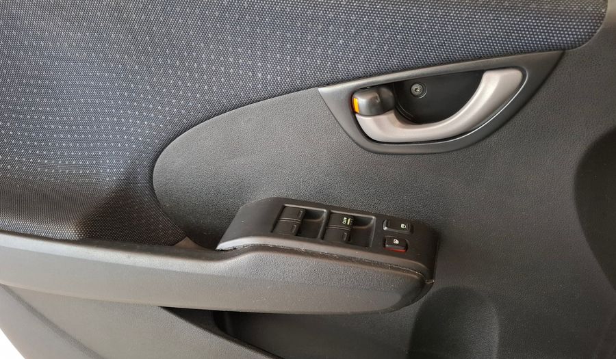 Honda Fit 1.4 LX-L MT Hatchback 2010