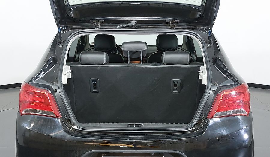 Chevrolet Onix 1.4 SPE/4 ECO LTZ Hatchback 2019