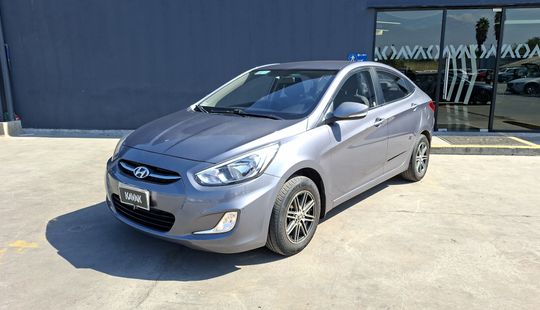 Hyundai • Accent