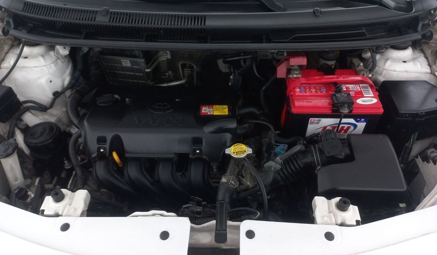 Toyota Yaris 1.5 SEDAN PREMIUM AT Sedan 2016