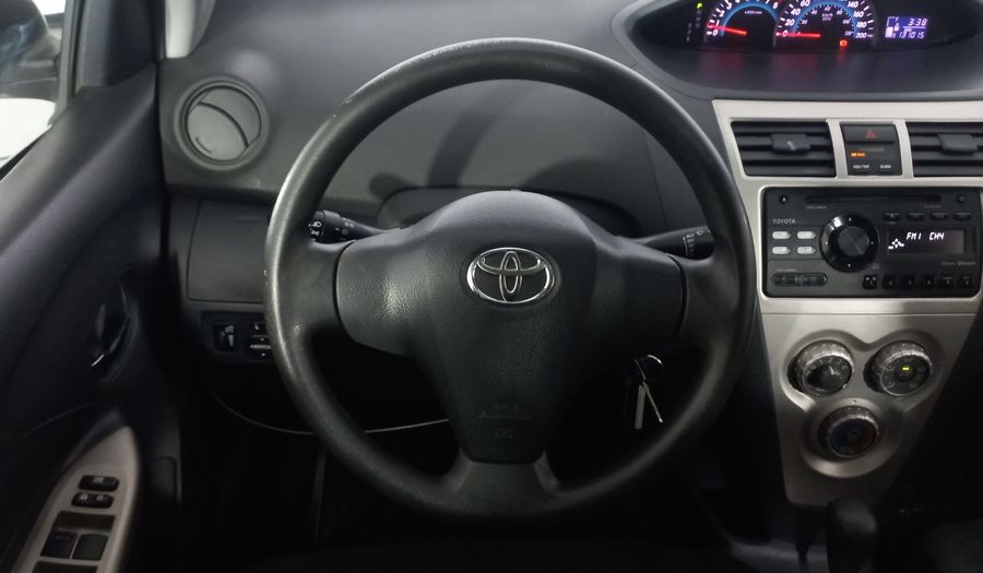 Toyota Yaris 1.5 SEDAN PREMIUM AT Sedan 2016