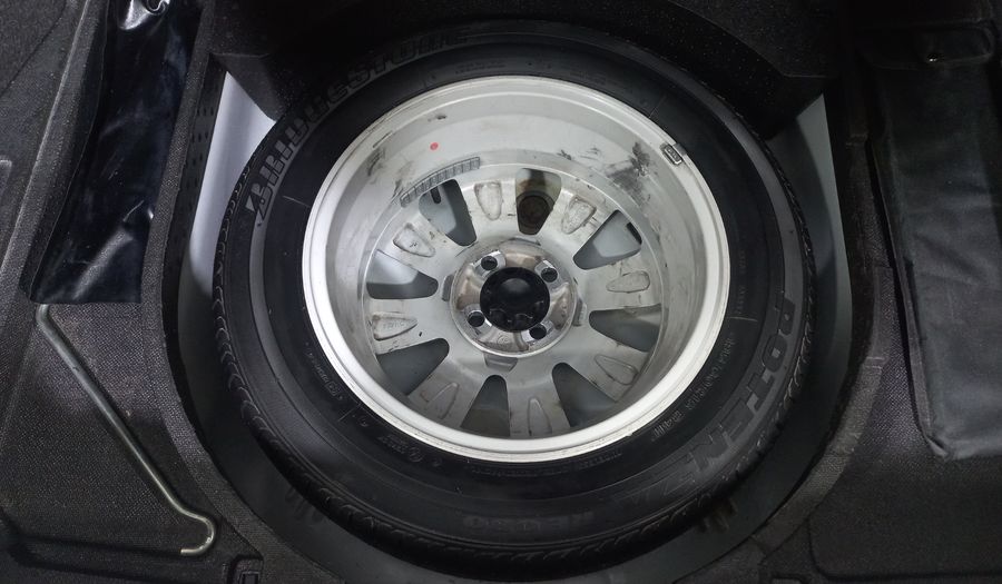 Toyota Yaris 1.5 SEDAN PREMIUM AT Sedan 2016