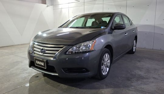 Nissan • Sentra