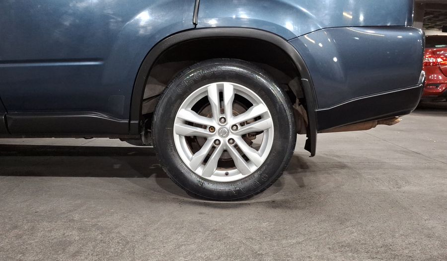 Nissan X-trail 2.5 LE CVT Suv 2011