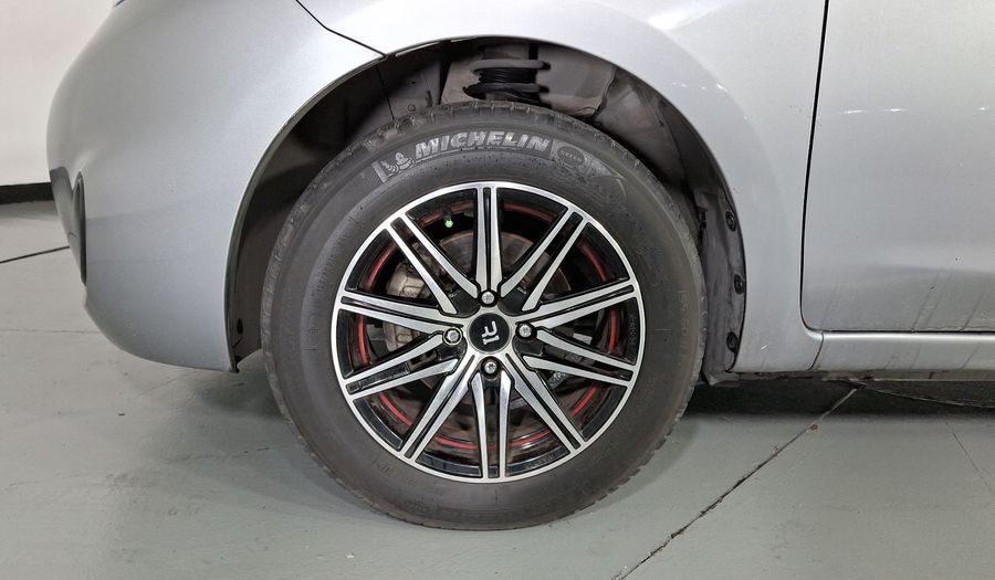 Nissan March 1.6 SENSE MT Hatchback 2015