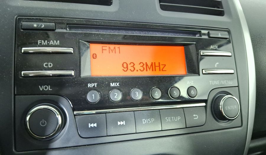 Nissan March 1.6 SENSE MT Hatchback 2015