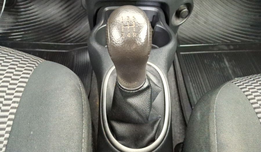 Nissan March 1.6 SENSE MT Hatchback 2015