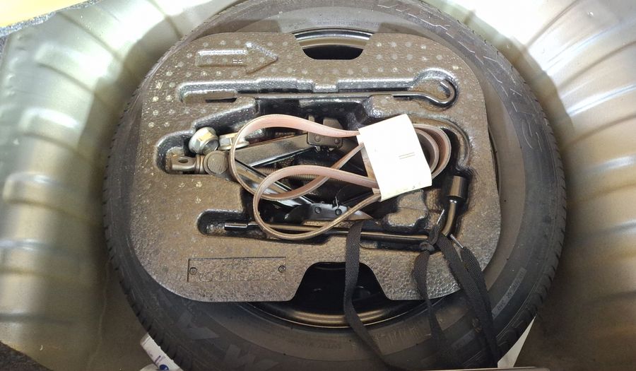 Nissan March 1.6 SENSE MT Hatchback 2015