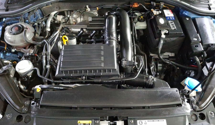 Volkswagen Jetta 1.4 TRENDLINE AUTO Sedan 2019