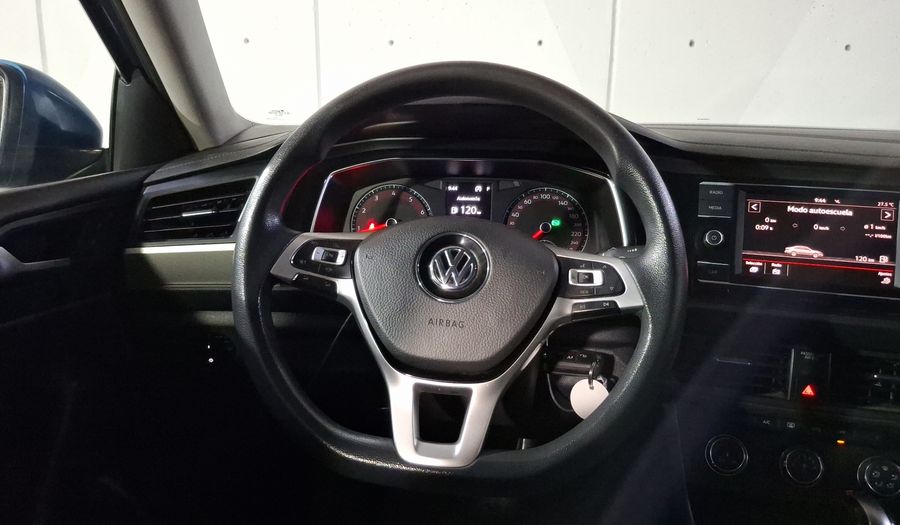 Volkswagen Jetta 1.4 TRENDLINE AUTO Sedan 2019