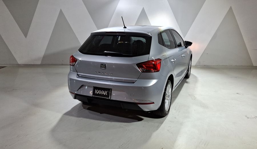 Seat Ibiza 1.6 STYLE AUTO Hatchback 2021