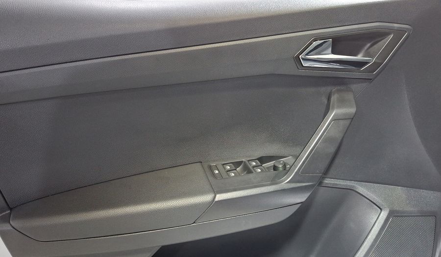 Seat Ibiza 1.6 STYLE AUTO Hatchback 2021