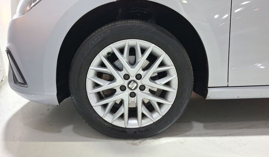 Seat Ibiza 1.6 STYLE AUTO Hatchback 2021