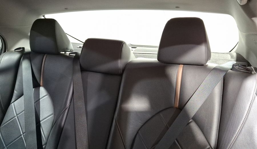 Toyota Camry 2.5 XLE NAVI AUTO Sedan 2018