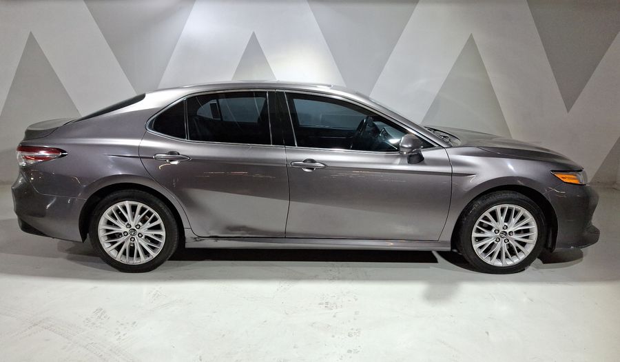 Toyota Camry 2.5 XLE NAVI AUTO Sedan 2018