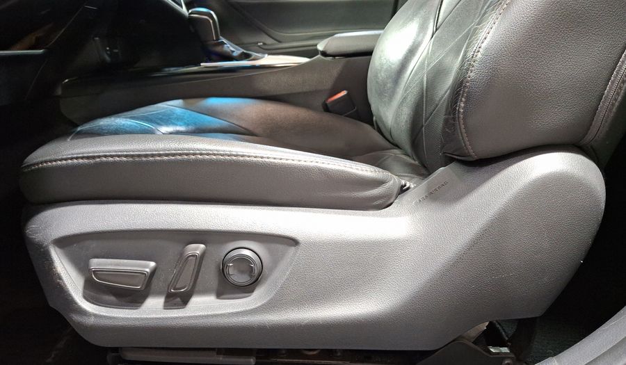 Toyota Camry 2.5 XLE NAVI AUTO Sedan 2018