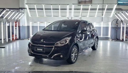 Peugeot • 208