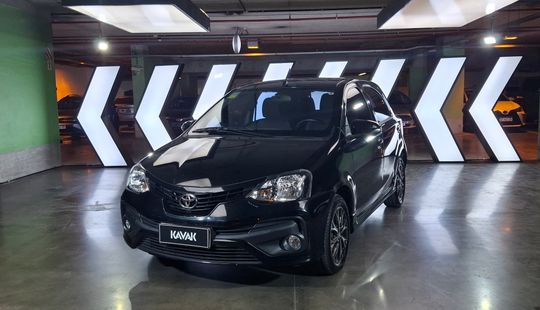 Toyota • Etios